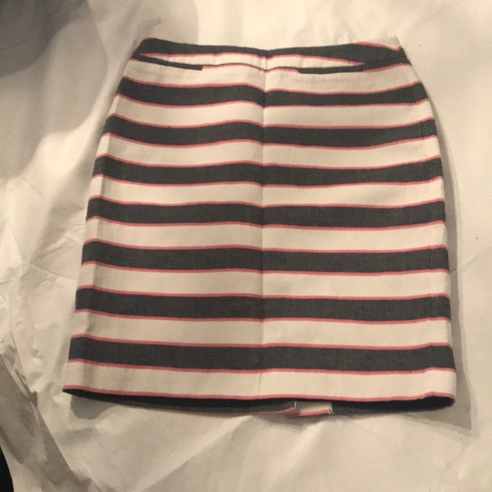EUC Size 8 Halogen Striped Pencil Skirt C1